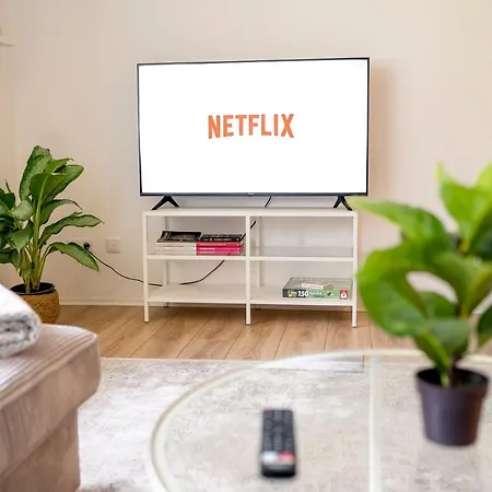 Truth - Kingsize Bett - Smart Tv - Modern - Top Anbindung Apartment Dortmund